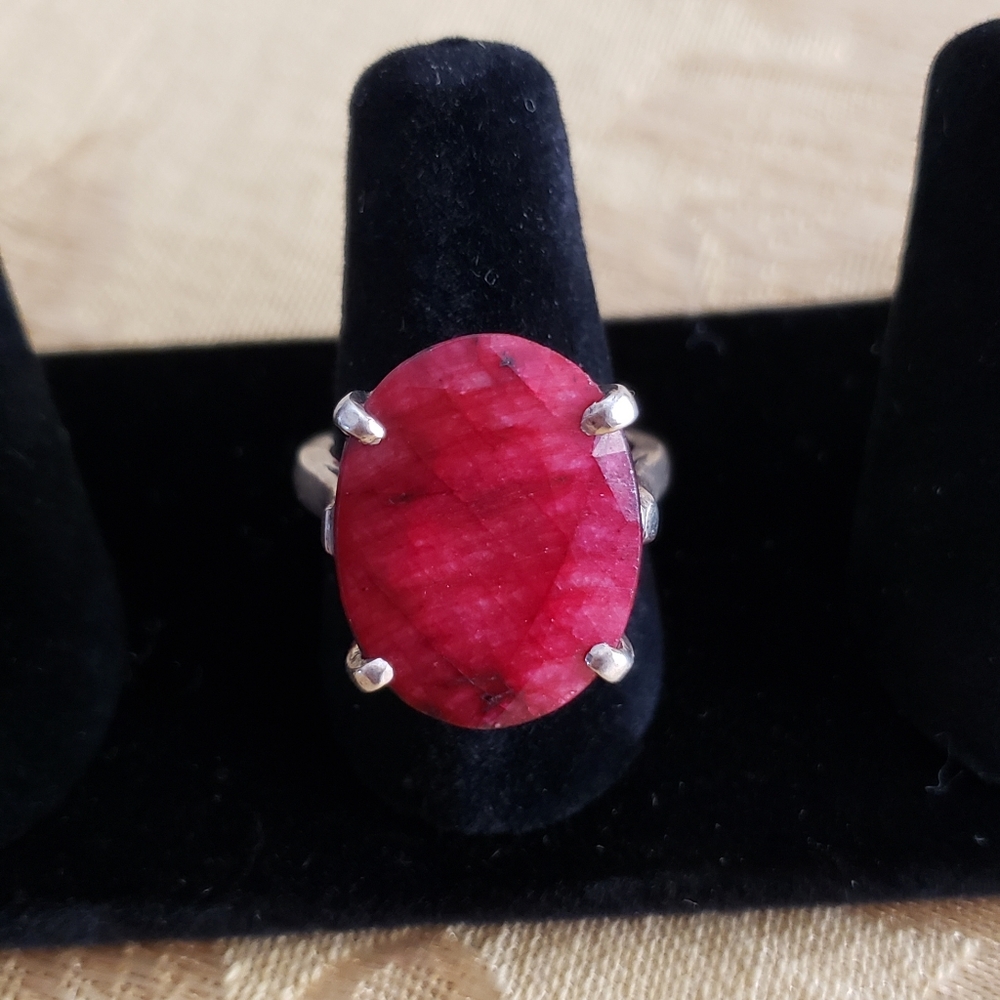 Estate 30 Ct. Genuine Ruby Ring - image 1